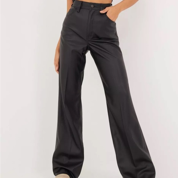 New Levi's 70's Flare Faux Leather Pant Leather Night - Picture 2 of 13